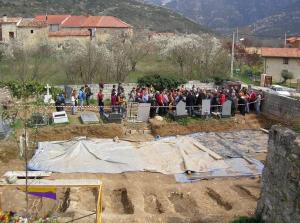 Reunión de la Agrupación en 2007, ante la exhumación