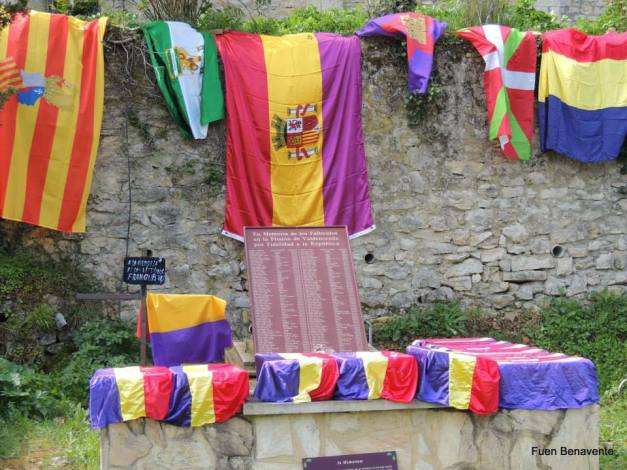 Todo preparado en el cementerio. Foto: Fuen Benavente